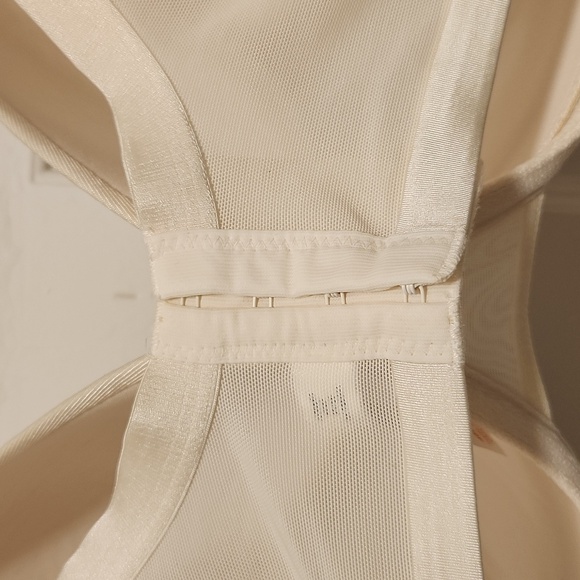 CACIQUE 46DD Cream Full Coverage Bra WHIT UNDERWIRE. - Picture 3 of 7